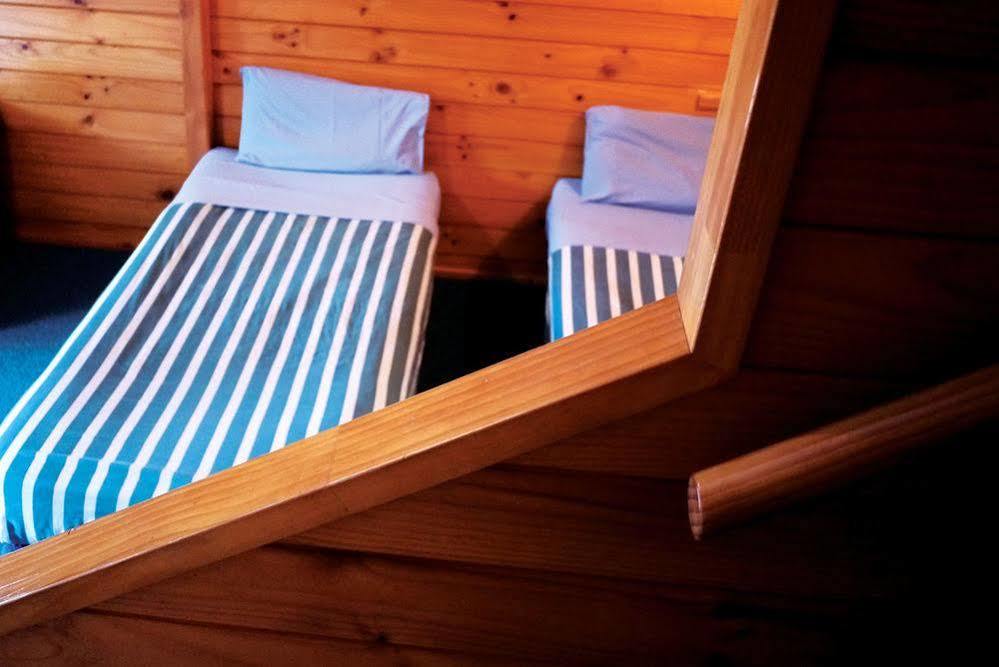 Smoke Lake Hot Springs Lodge & Camp Rotorua Exterior photo